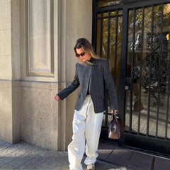 Women’s Oversized Checkered Blazer with Structured Shoulders and Modern Tailored Fit
