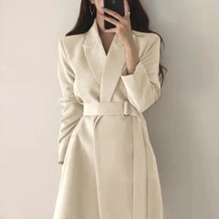 Casual Blazer – Tailored Fit White Jacket for Versatile Styling