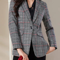 Blazer – Stylish Slim-Fit Design for Professional Settings