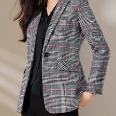 Blazer – Stylish Slim-Fit Design for Professional Settings