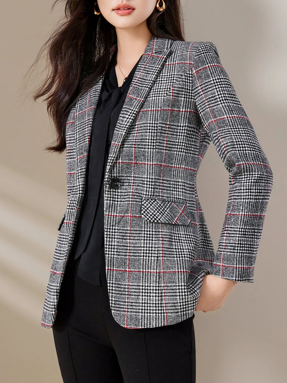Blazer – Stylish Slim-Fit Design for Professional Settings
